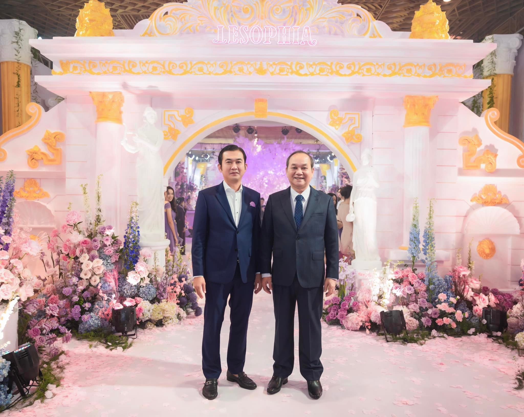 Doanh nhân Nguyễn Việt Cường tặng ‘không gian tiệc cưới hiện đại’ để địa phương quảng bá, khai thác du lịch