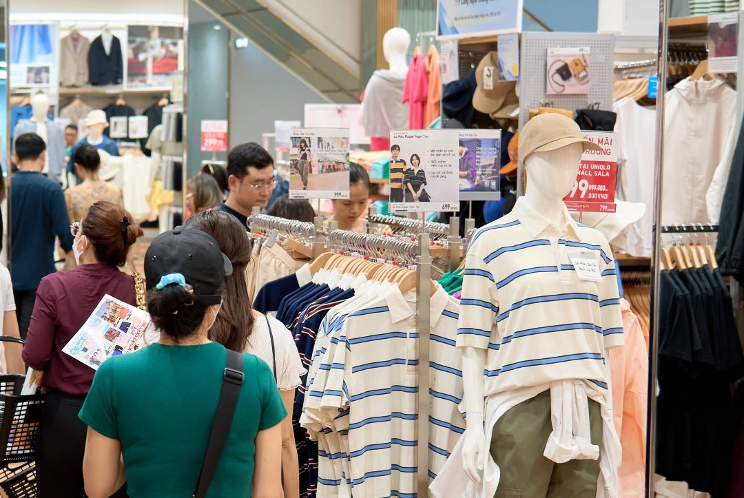 QA With Uniqlo USAs CEO Arcadia to Shutter  Eater Philly